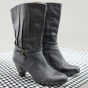 Frye Lisa Cowboy Boots